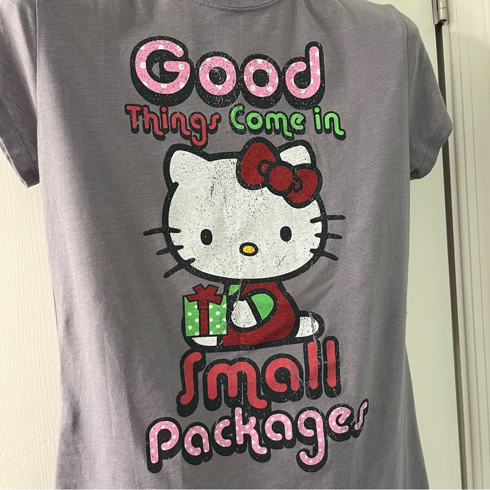 XL Vintage inspired Hello Kitty shirt